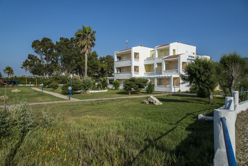 Byron Apartments Tigaki Exterior foto