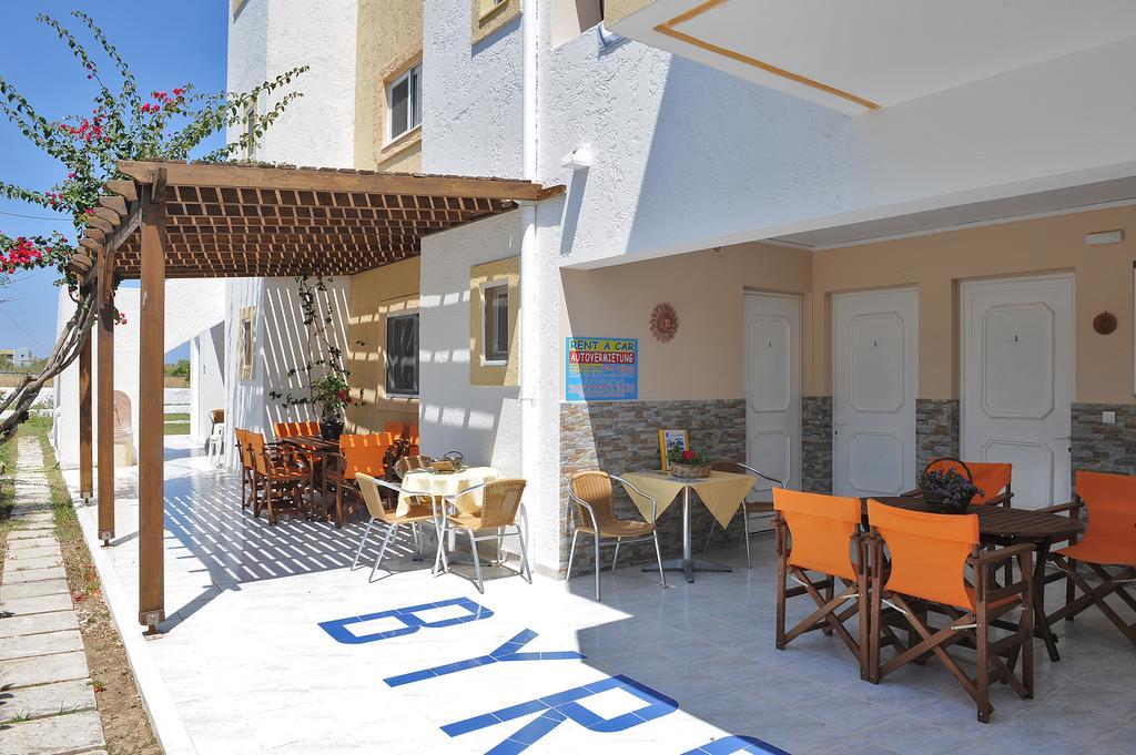Byron Apartments Tigaki Exterior foto