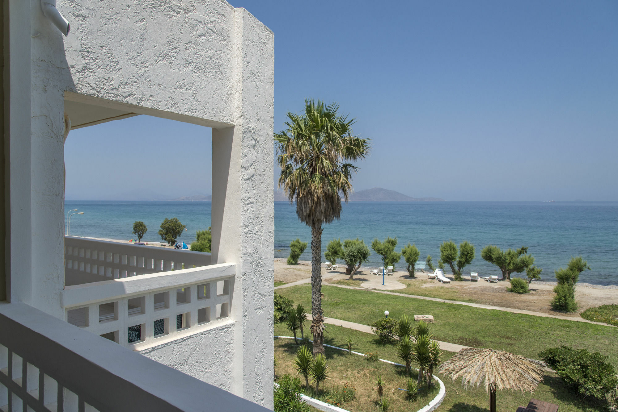 Byron Apartments Tigaki Exterior foto